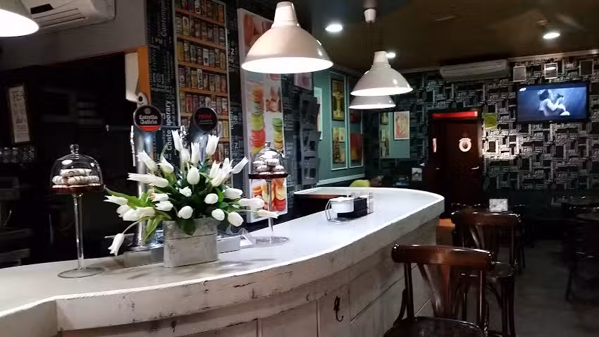 Dolche Caf&eacute;