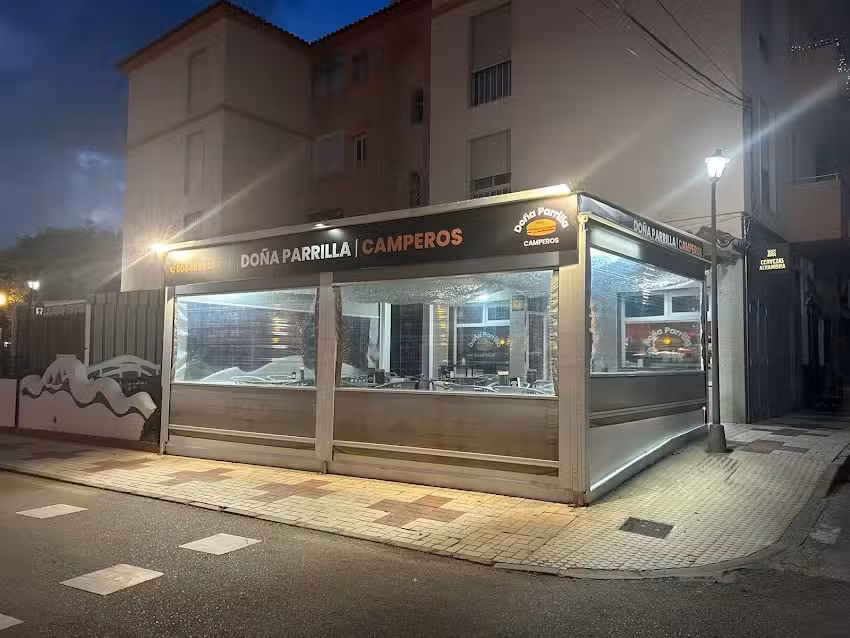 Do&ntilde;a parrilla camperos