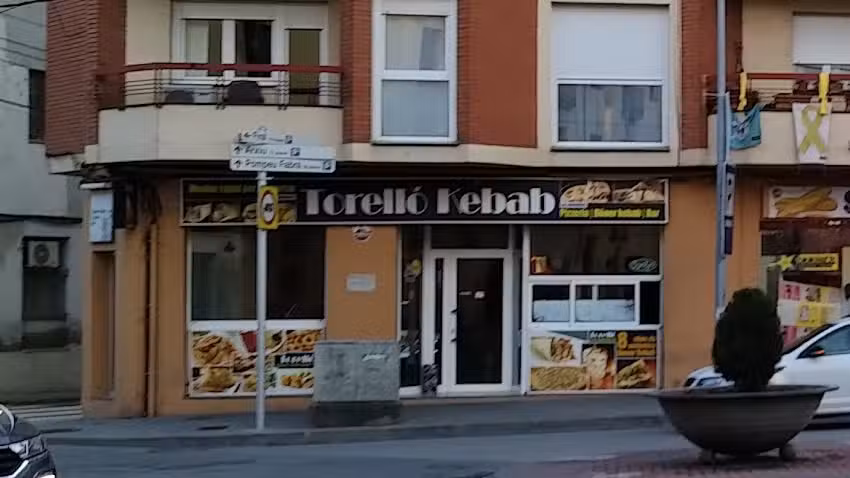 Doner Kebad Pizzer&iacute;a