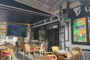 Dubliner Bar Santa Pon&ccedil;a