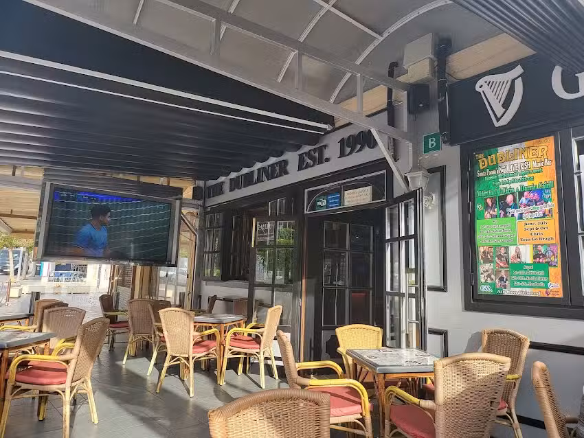 Dubliner Bar Santa Pon&ccedil;a