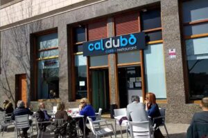 Dub&ograve; caf&egrave;-restaurant