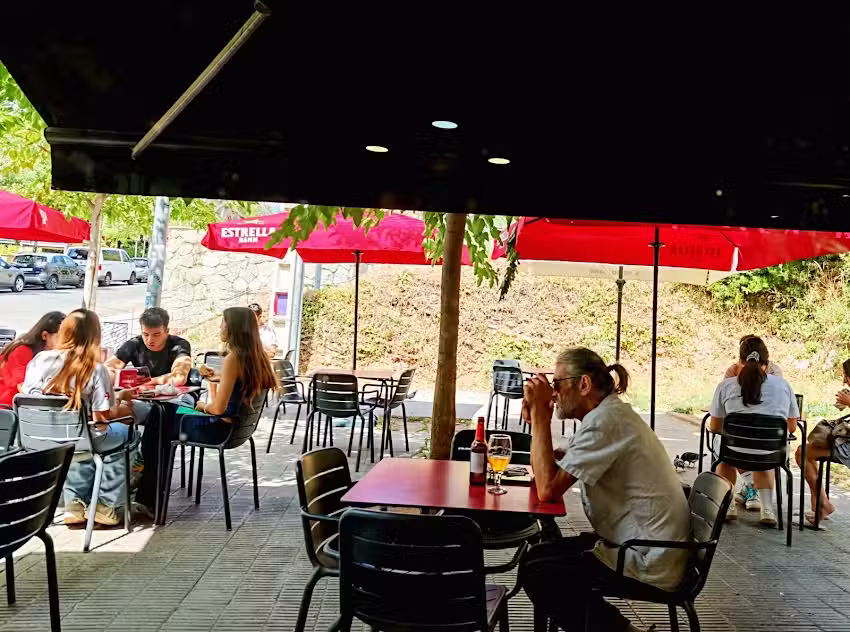 Dumas Caf&egrave;