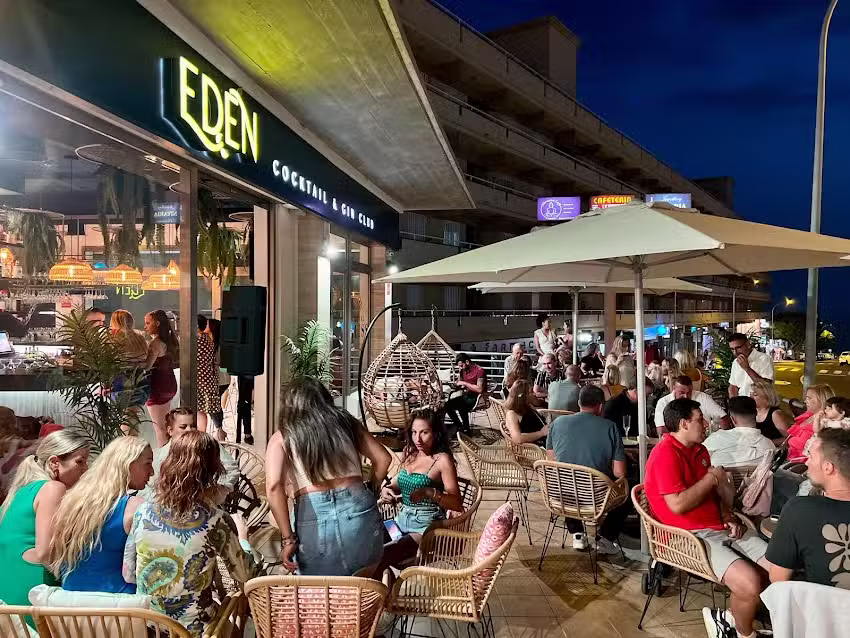 Eden cocktail & Gin Club