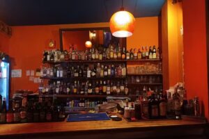 El Albergue. C&oacute;ctel bar. &ndash; Murcia