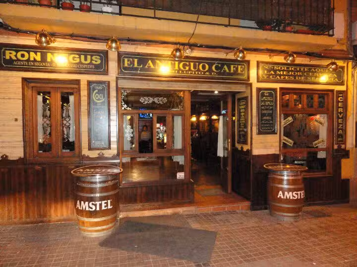 El Antiguo Caf&eacute;