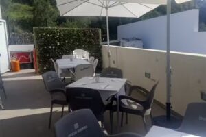 El baret de la piscina