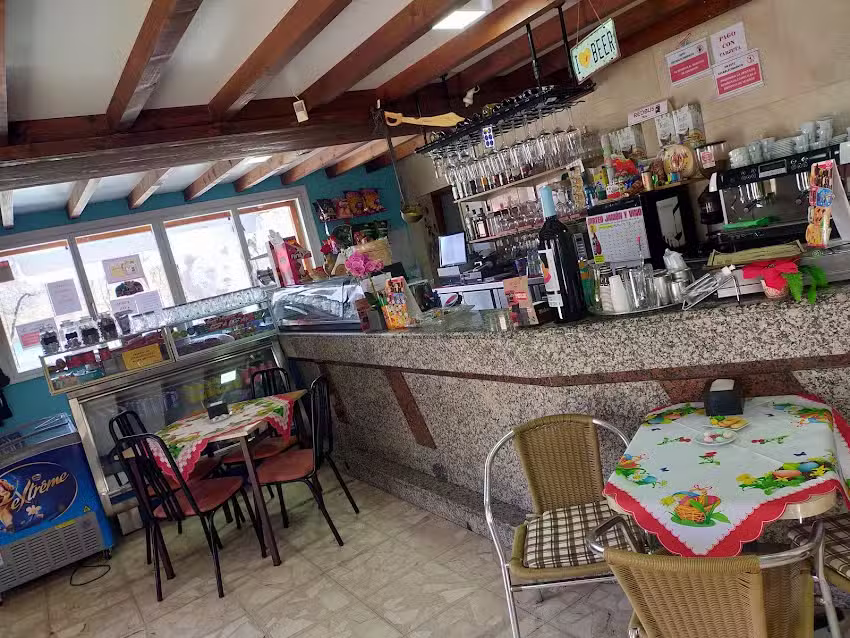 El Chiringuito de C&eacute;sar (Playa Custa Llago)