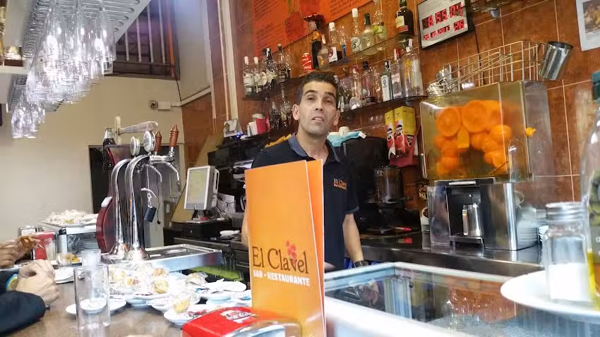 El Clavel Bar Restaurante