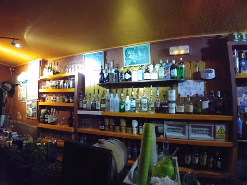 El Corral Tiki Bar