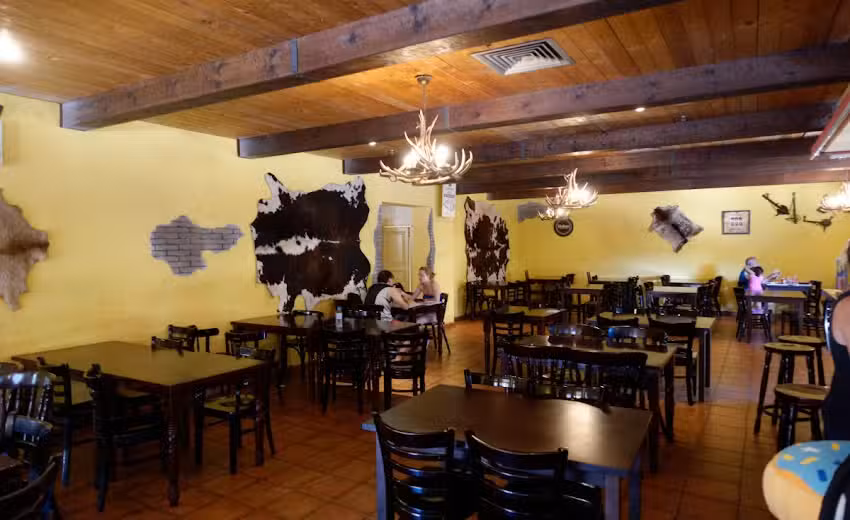 El Coyote Solitario Saloon