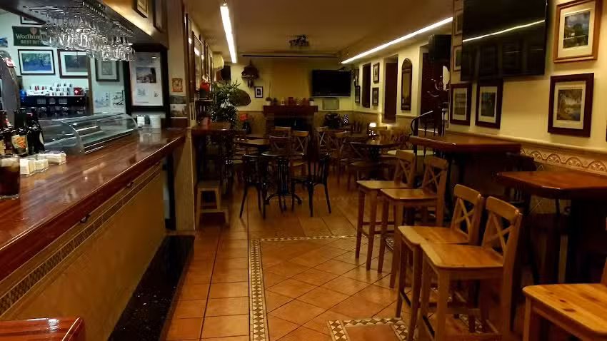 El Encinar Caf&eacute;