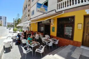 El Escondite &ndash; Hide Away Pub