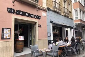 El Garaje Bar
