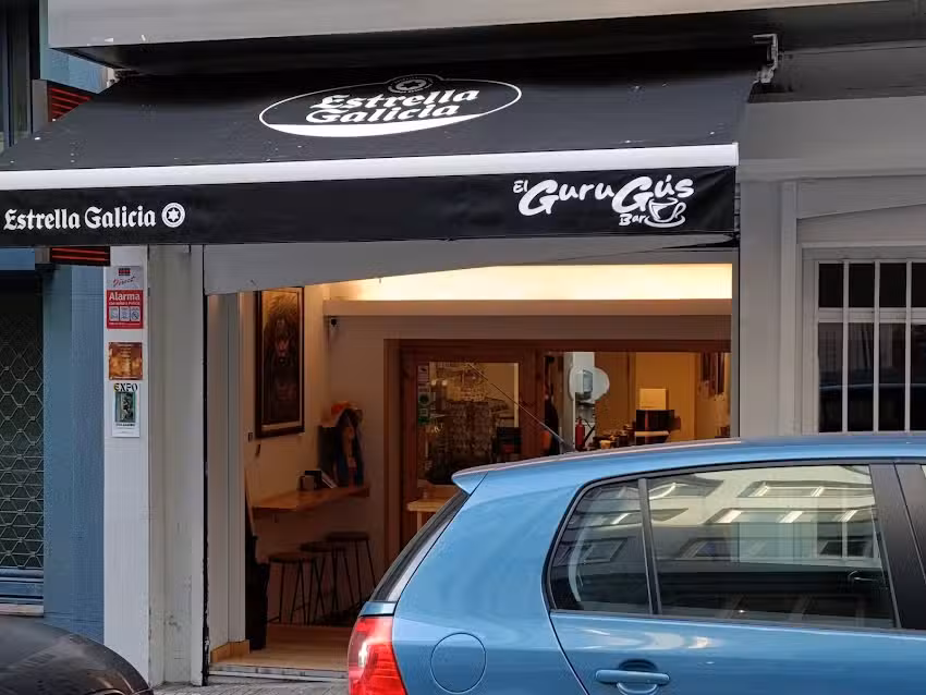 El Gurug&uacute;s Bar