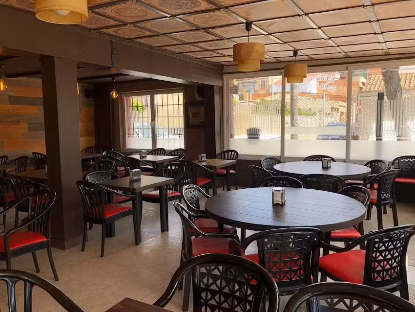 El Manantial de la Cerveza | Cervecer&iacute;a | Restaurante