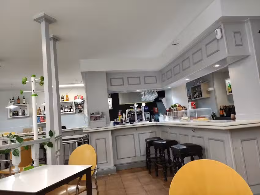 El Molino-Caf&eacute;, Bar y Restaurante