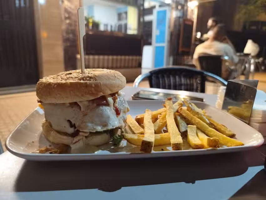 El patan burger bar