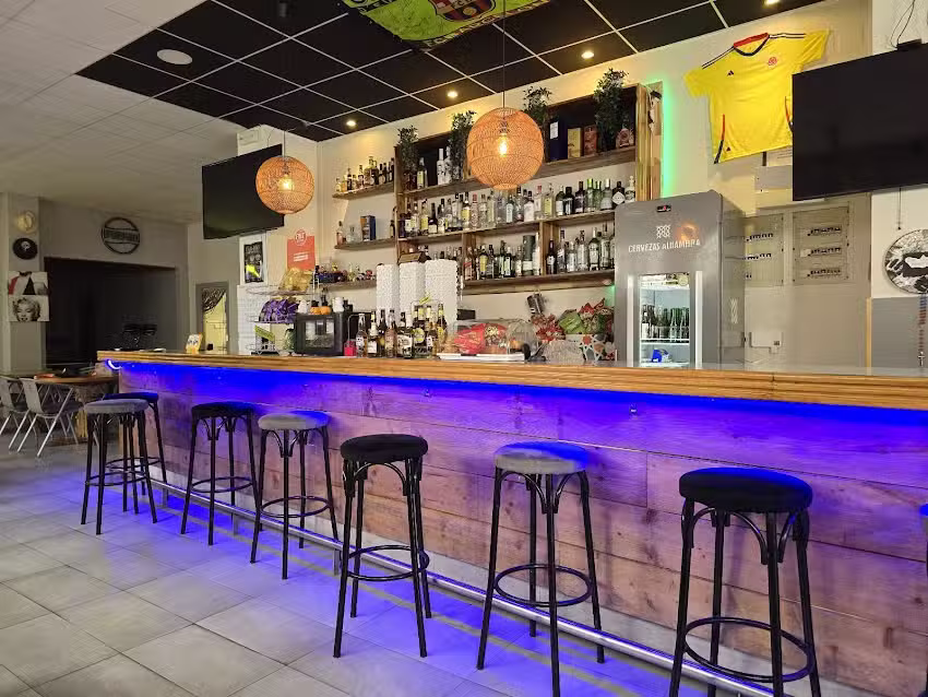 El Port Bar-Cafeteria