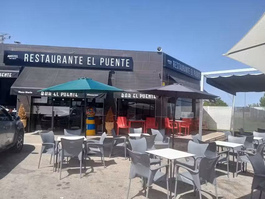 El Puente Bar Restaurante