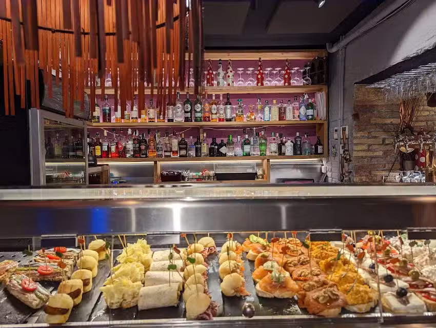 El quatre, barra de pintxos