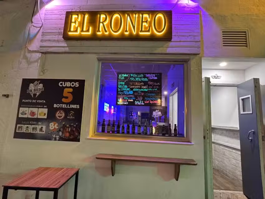 El Roneo Conil Copas & C&oacute;ctels