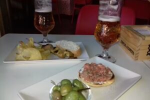 El Selfie &ndash; Caf&eacute;&Bar