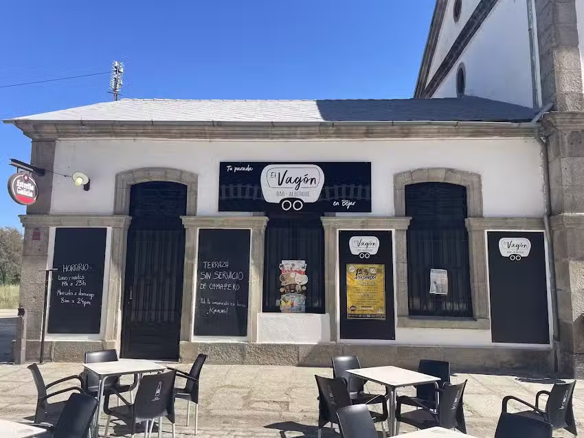 El Vag&oacute;n B&eacute;jar Bar-Albergue