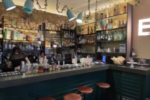 ELEPHANTA GINBAR COCTELERIA