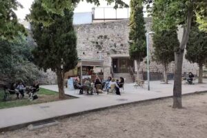 Els Jardins de la Muralla kiosc-bar