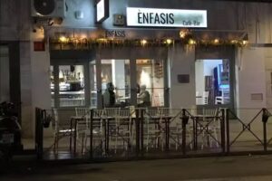 &Egrave;NFAsIS Caf&eacute; -Bar