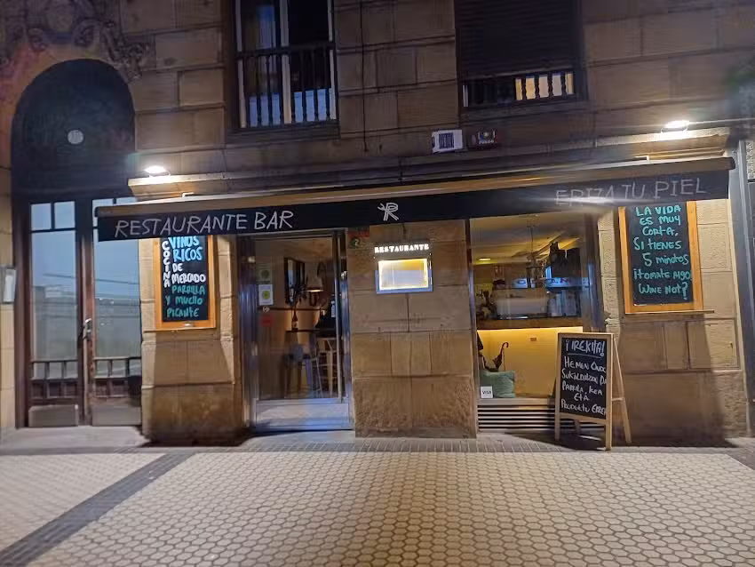 ERRE restaurante bar