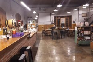 Espai Artium &ndash; Bodega Cooperativa de Art&eacute;s