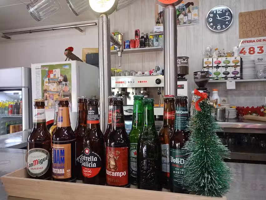 ESQUINICA (PEPE&PEPA)