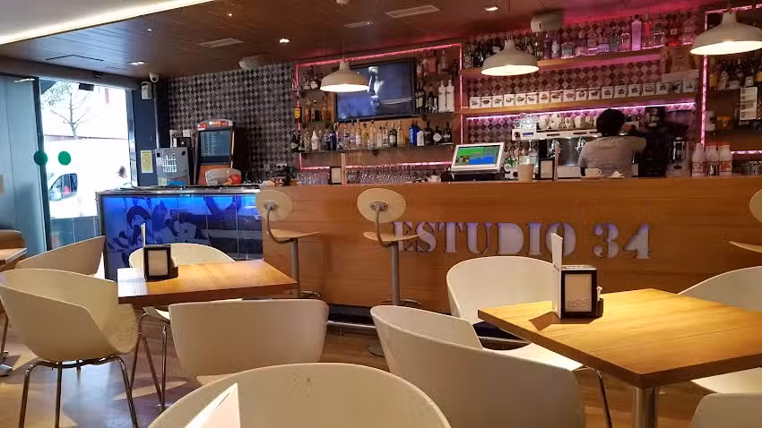 Estudio 34 (Santiago de Compostela)