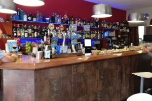 ez esan inori Taberna