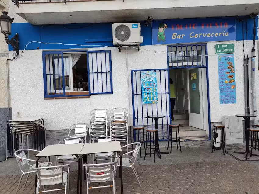 FALITO FIESTA &laquo;BAR-CERVECER&Iacute;A-BURGUER&raquo; M&Aacute;QUINA VENDING 24 H.