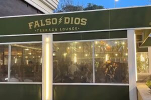 Falso Dios &ndash; terraza lounge