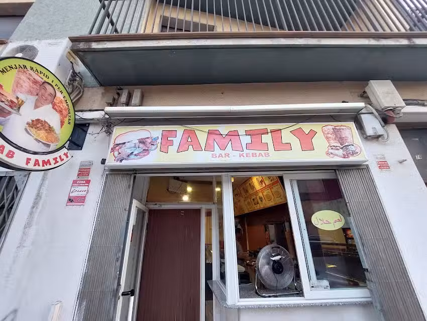 Family Bar &ndash; Kebas