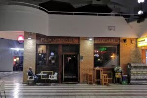 Flanagan’s Irish Pub