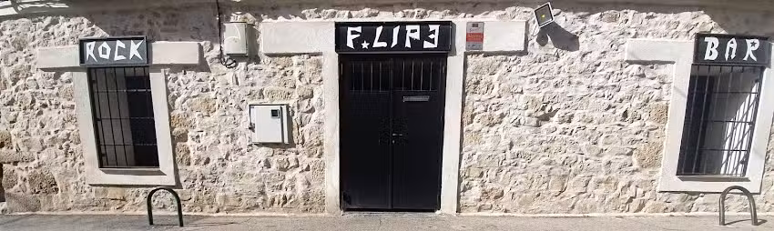 FLIPƎ ROCK