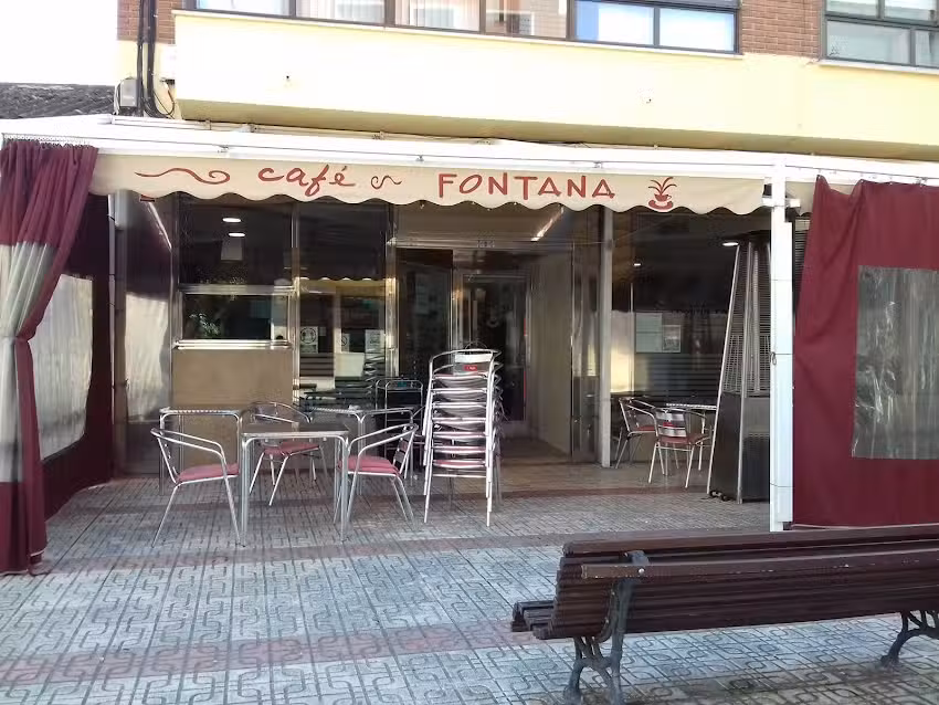 Fontana Caf&eacute;
