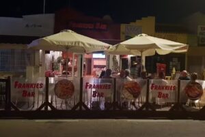 Frankies Bar