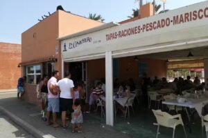 Freiduria El Cenachero de Fuengirola. Marisquer&iacute;a.