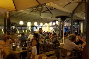 Friends Bar Restaurant