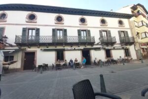 Futbol&iacute;n Ostatua