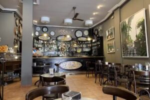 GALERIA &bull; PASSAGE &bull; CAFE