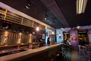 Garage Beer Co Poblenou &ndash; Craft Beer & Pizzette