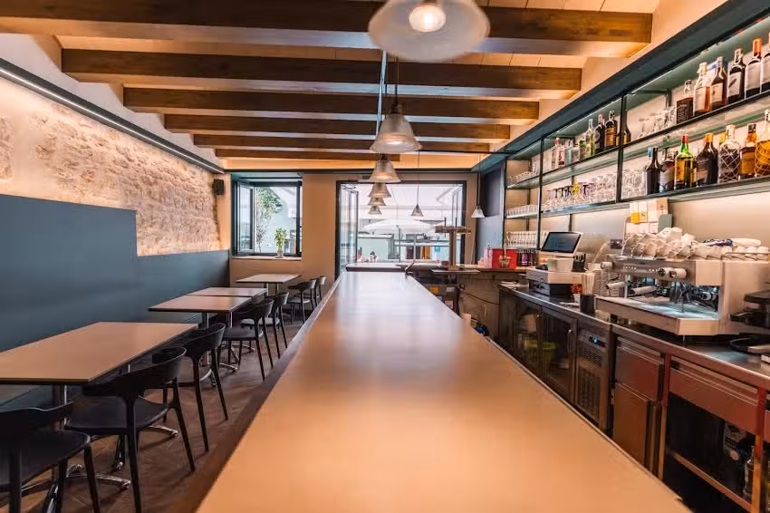 Gastro Bar Sastrer&iacute;a