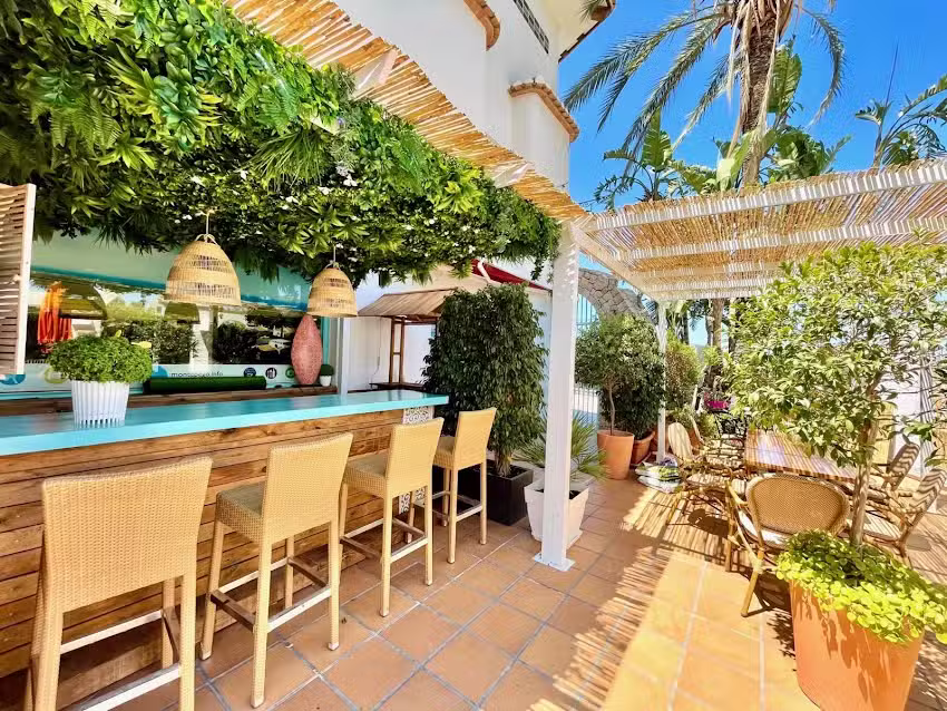 GastroBar La Cova &ndash; MontePego